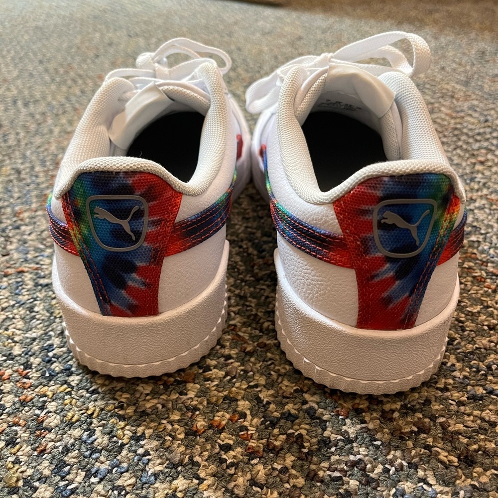 Puma tye dye
